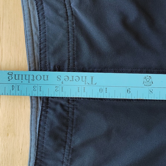 🏔️ Columbia Angus 10" Cargo Shorts. Size 42. - Picture 4 of 16